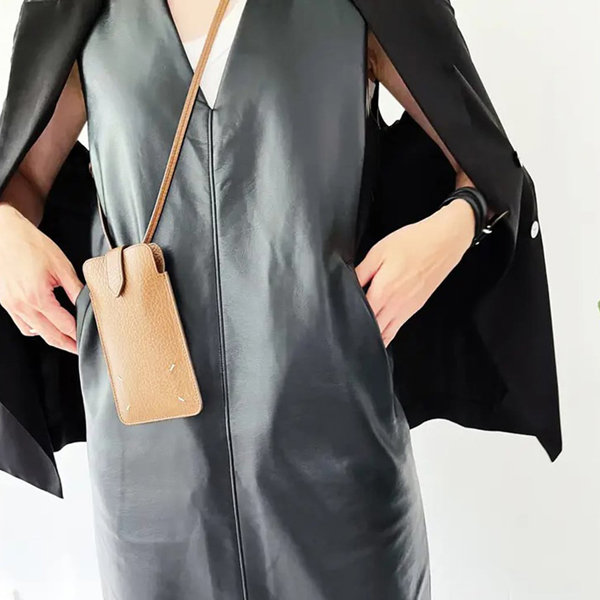 今季買い足すならコレ！レザーアイテムのオシャレな着こなし方❤