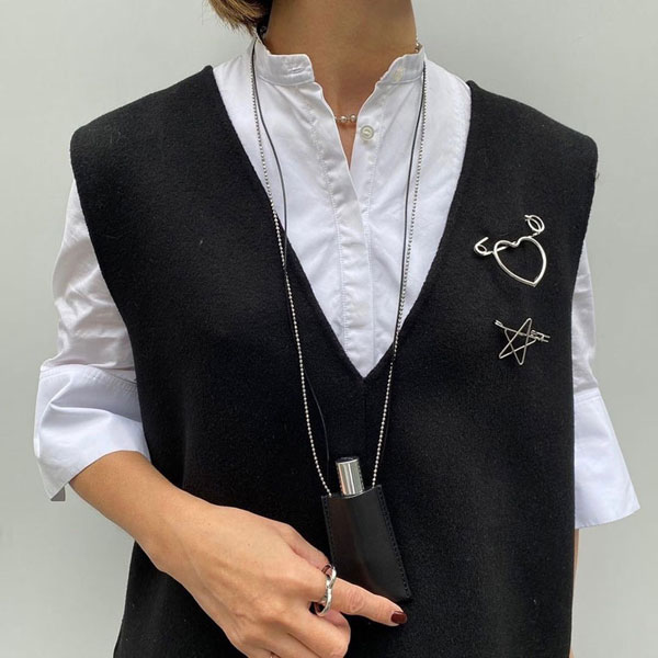 今日の服に付けてみて♥アクセサリートレンド”ブローチ”攻略法