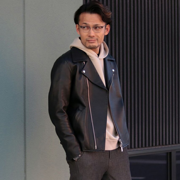 【ダブルライダースは似合わない？！】素材を変えてオシャレに着れるダブルライダースをオーダーできる。